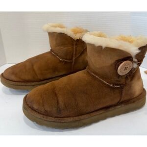 UGGs Mini Bailey Button II Chestnut Suede Fur‎ Trim Pull On Ankle Bootie Boots 7